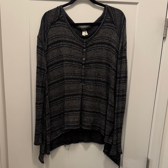 We The Free Sweaters - We The Free V-Neck Sweater. XL. Like New!!